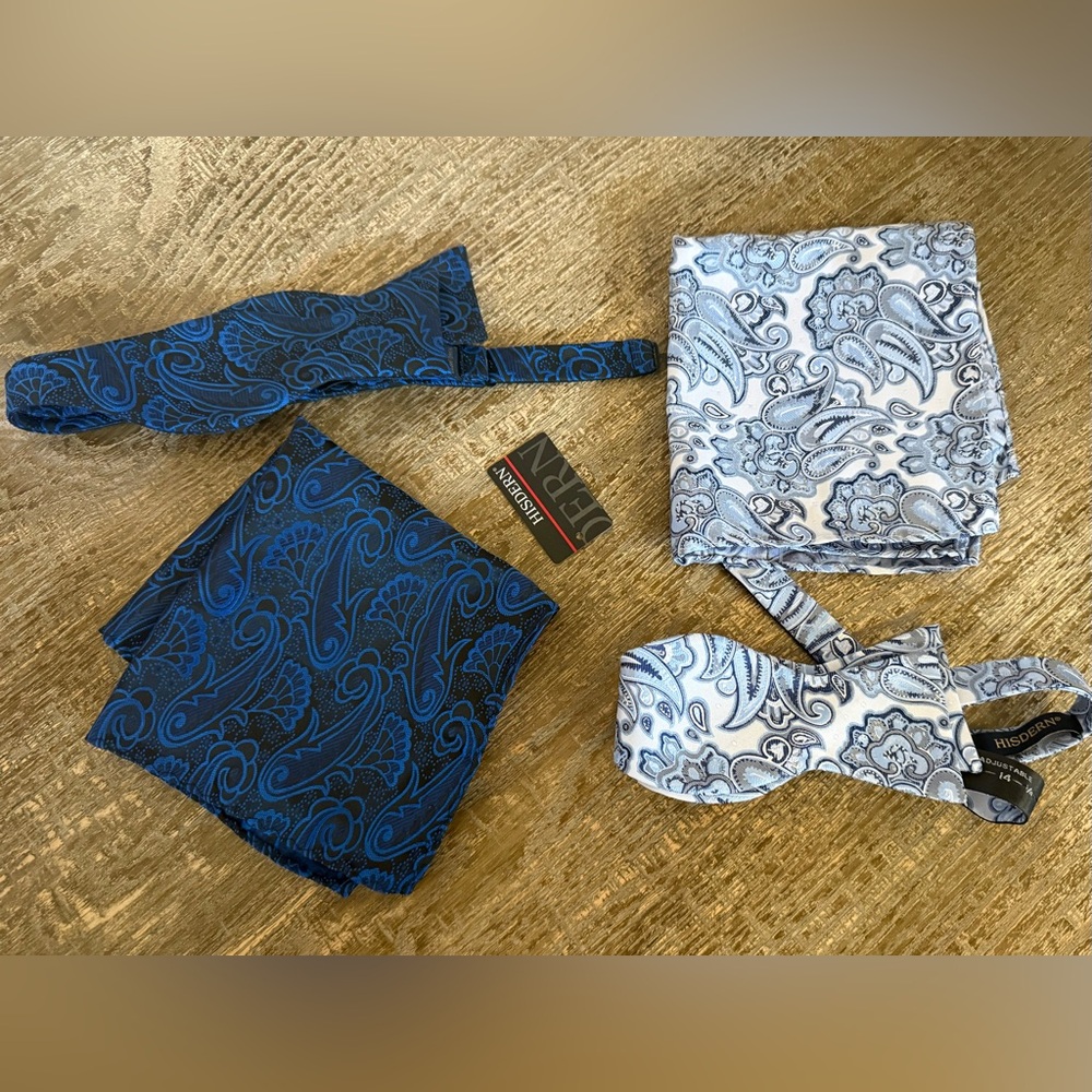 Mens Blue Paisley Bow Tie handkerchief set NEW